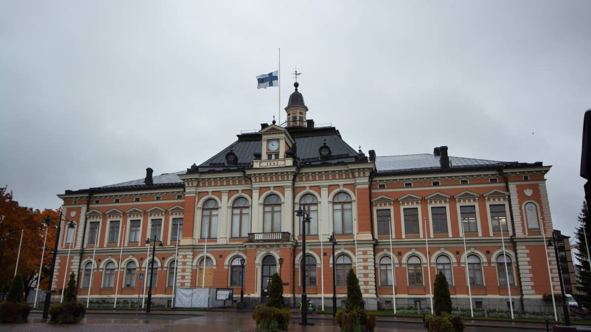 Koulusurma.