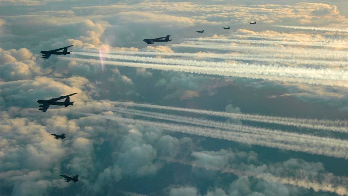 Amerikkalaisia B-52 koneita