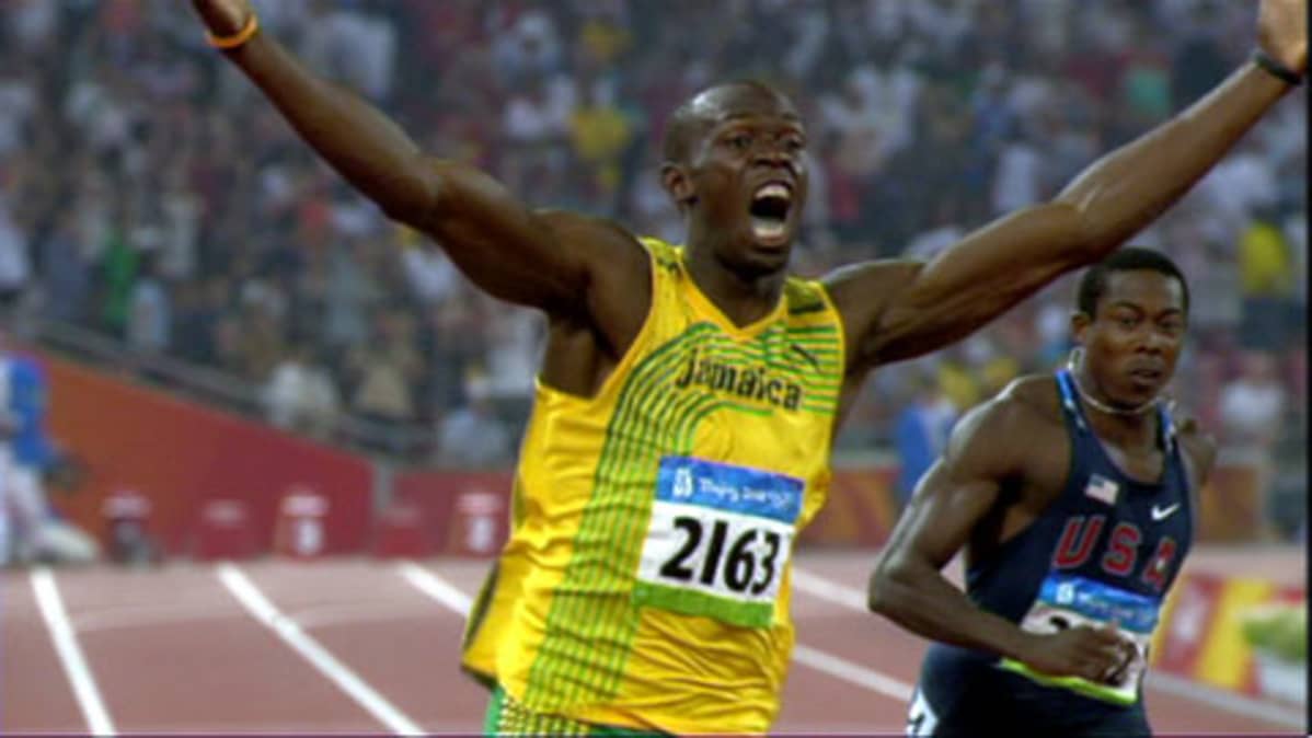 Usain Bolt leikitteli Pekingissä ME-ajaksi 9,69.