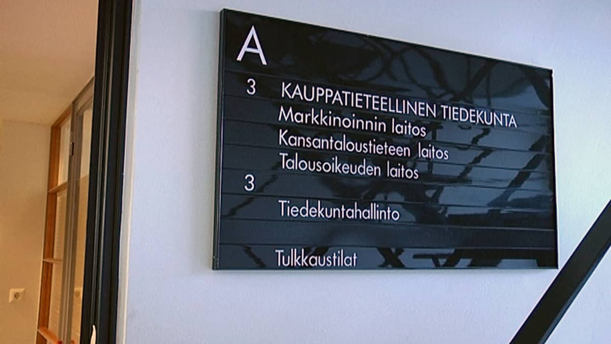 Vaasan yliopiston kauppatieteellinen tiedekunta.