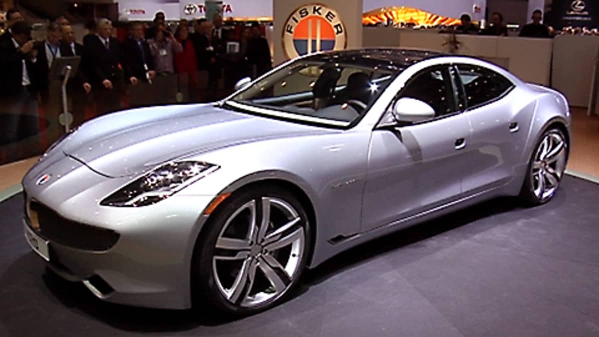 Urheiluauto Fisker Karma.
