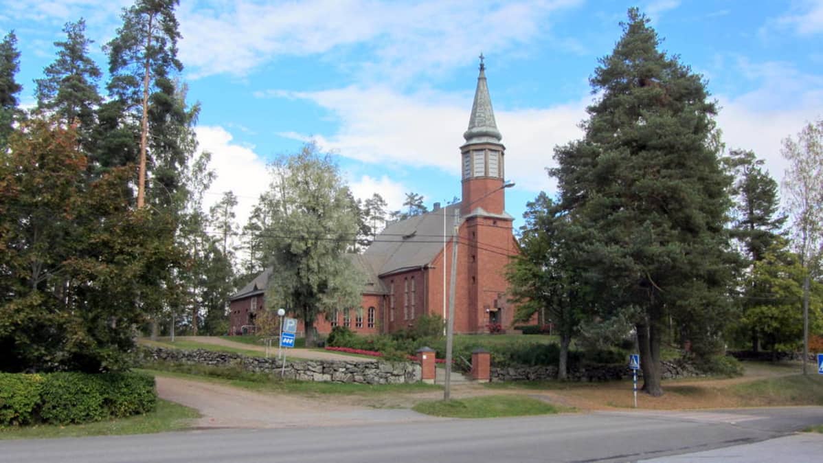Ylämaan kirkko