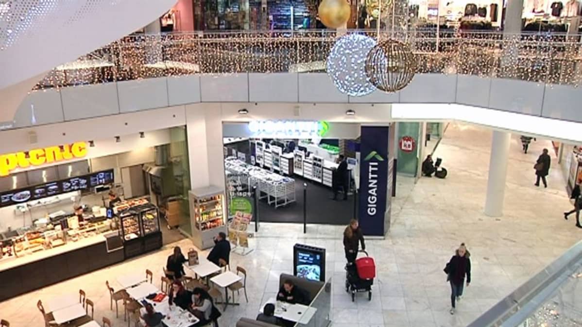 Elektroniikkamyymälä Gigantti Forumissa.