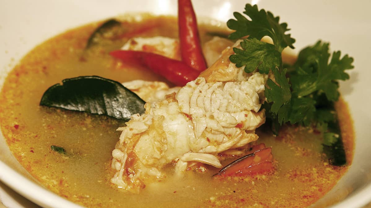 Tom Yam Goong, thaimaalainen tulinen rapukeitto.