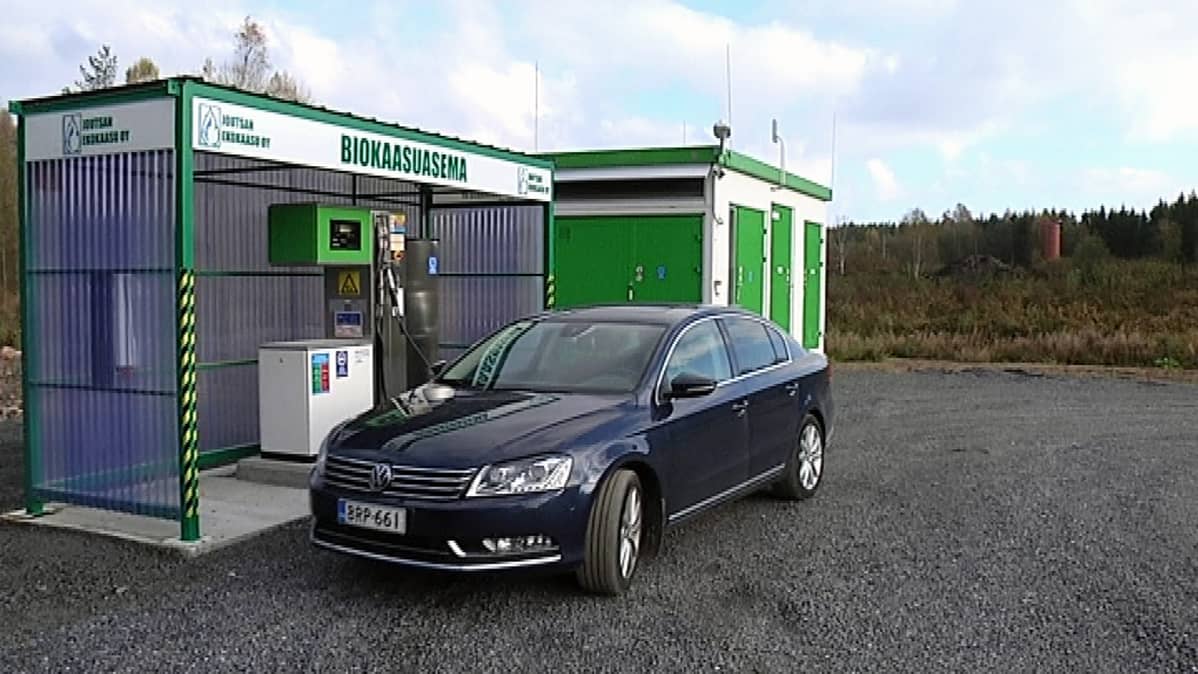 Kaasuauto tankilla