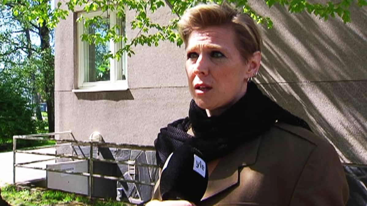Taina Riikonen muistuttaa, ettei suomalaisten luontosuhteen romantisoitu versio ole ainoa oikea.