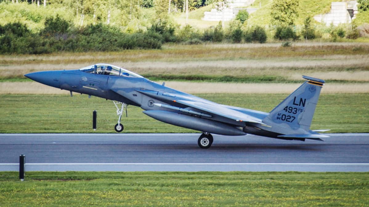 F-15-hävittäjä
