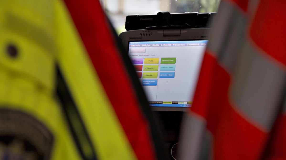 Ambulanssin siästiloja.