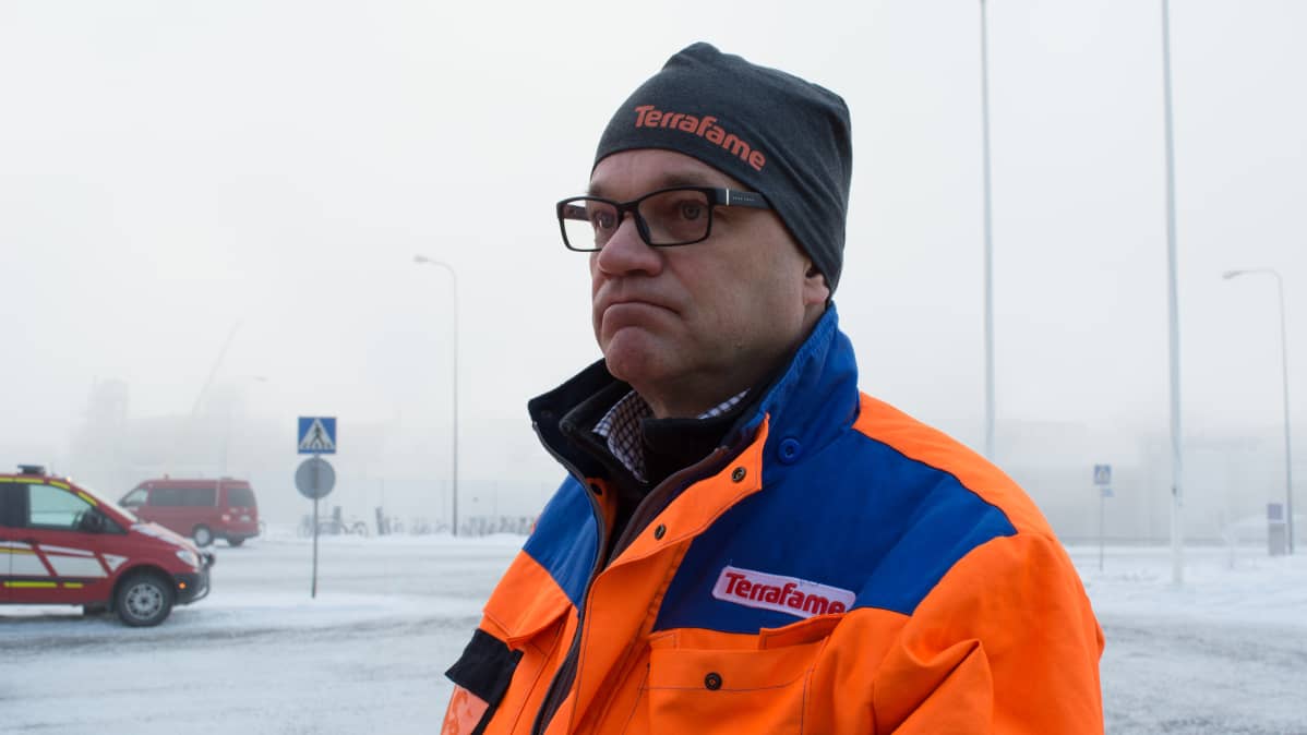 Pääministeri Juha Sipilä Terrafamen tehtaalla 14.11.2016