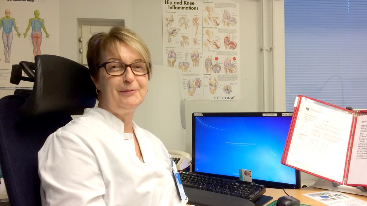 Merja Romppainen vastaanotollaan
