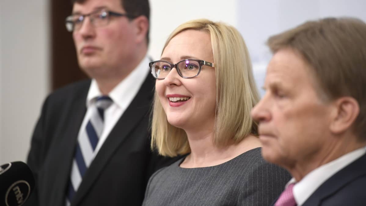 Eduskunnan puhemies: Käsitys suomalaisuudesta on Eduskunnan puhemies: Käsitys suomalaisuudesta on