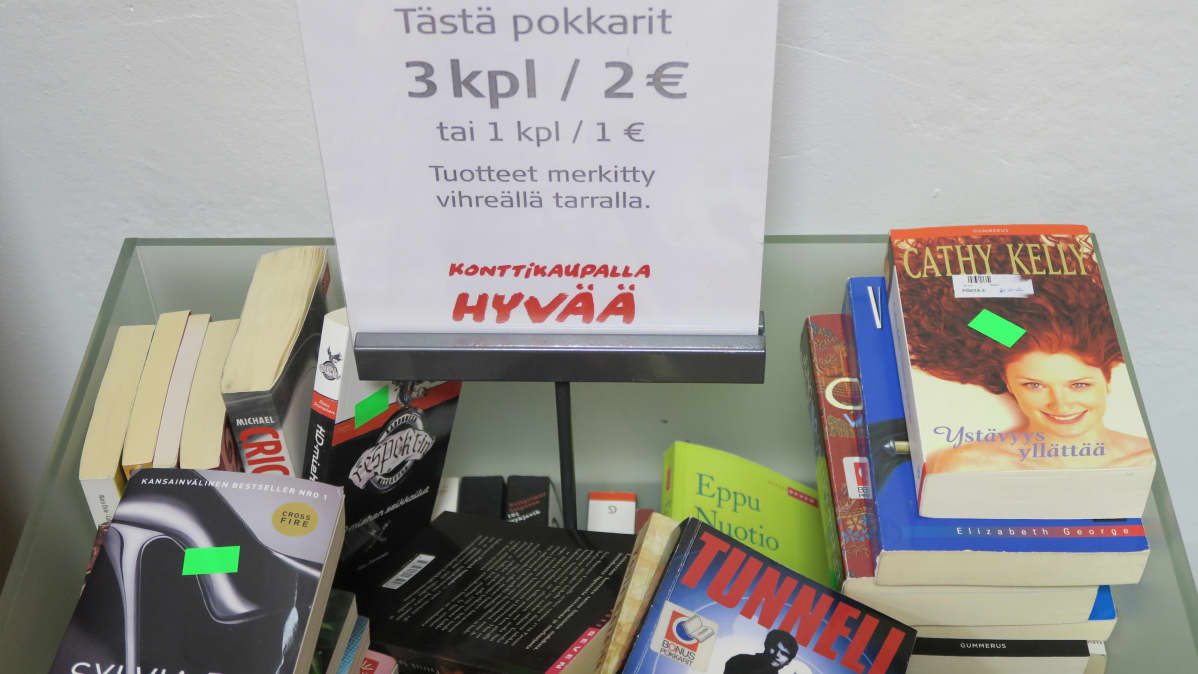 Tästä pokkareita halvalla -laatikko