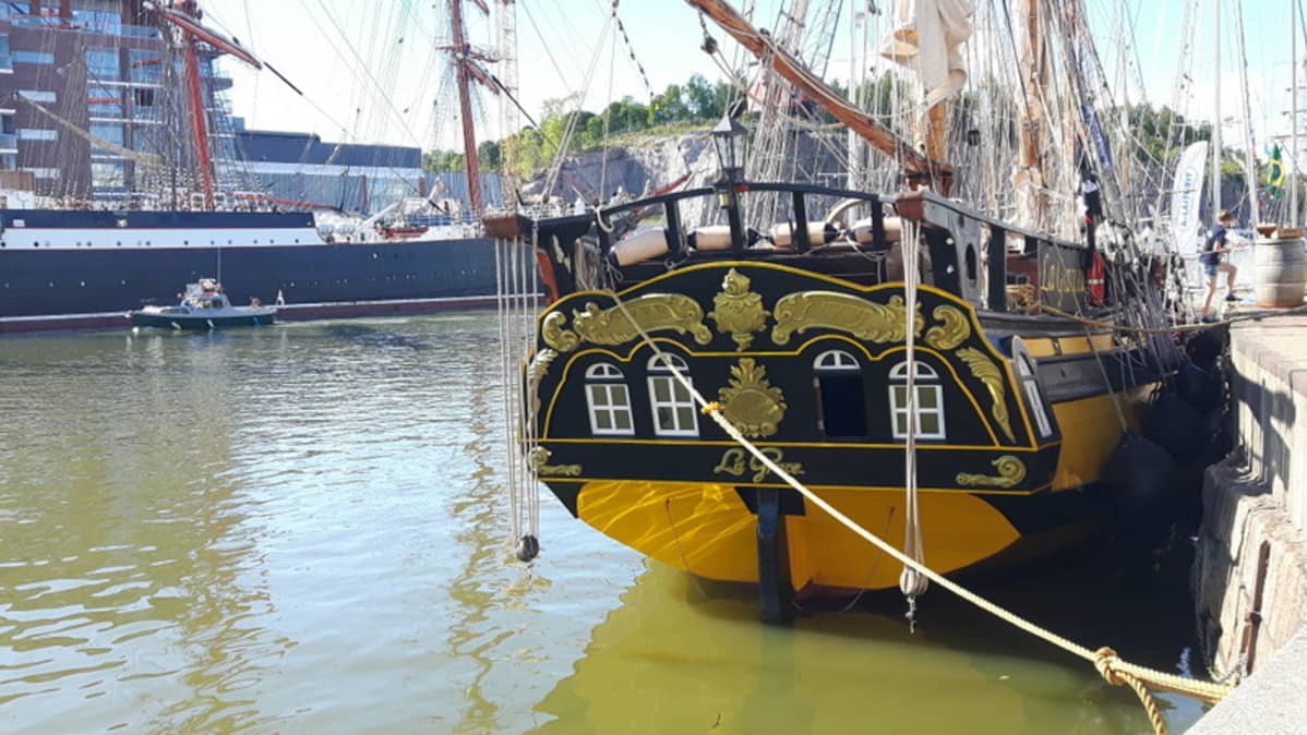 La Gracen peräkoristeluja Tall Ships Racessa.