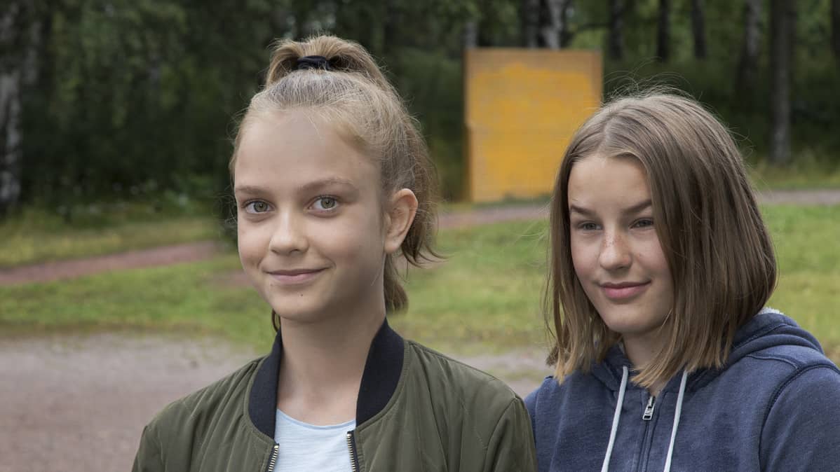 Iiris Riikonen ja Irene Oksanen.