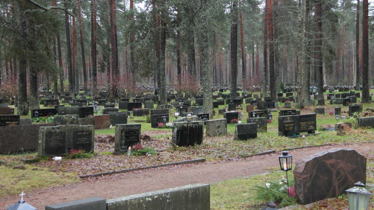 Hautausmaa