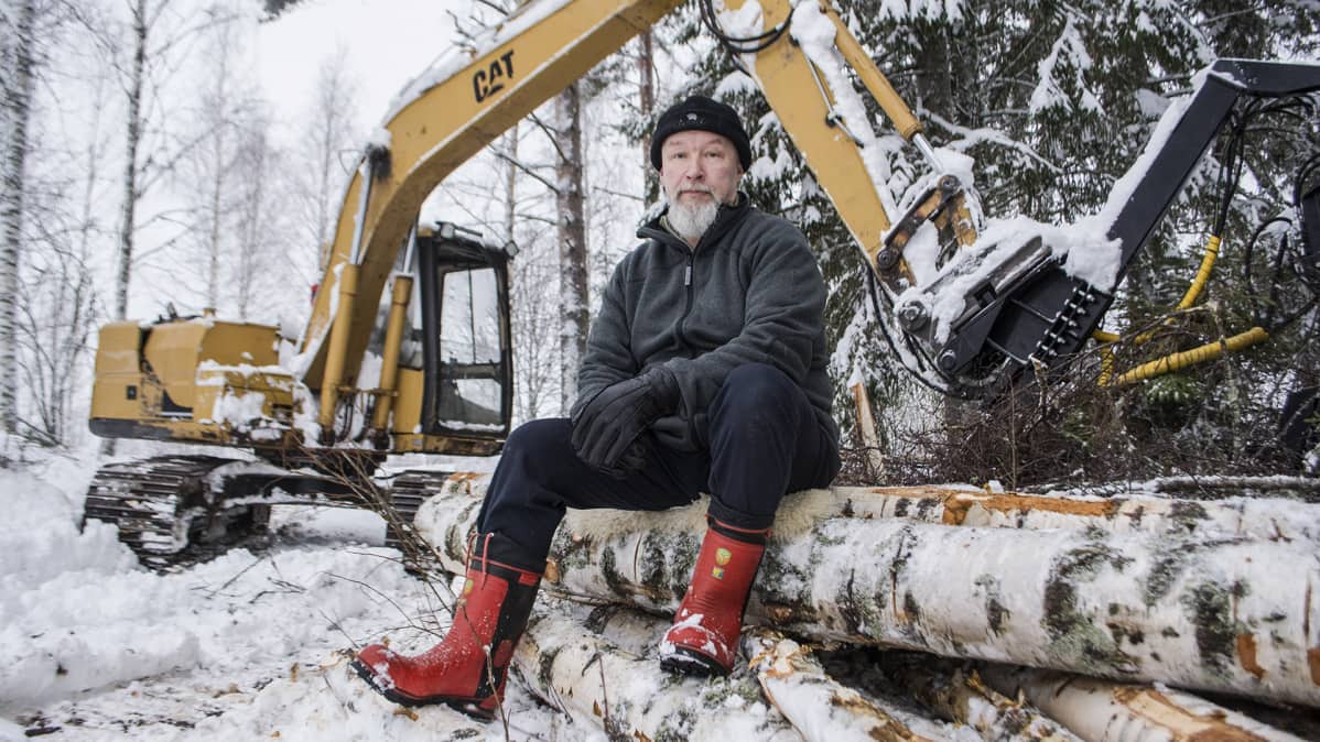 Tuomas Kuhmonen, kaivinkone, tulevaisuus