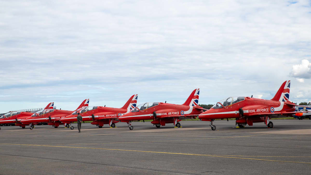 Red Arrows -taitolentonäytösjoukkue Kauhavan Airshowssa 29.-30.8.2020