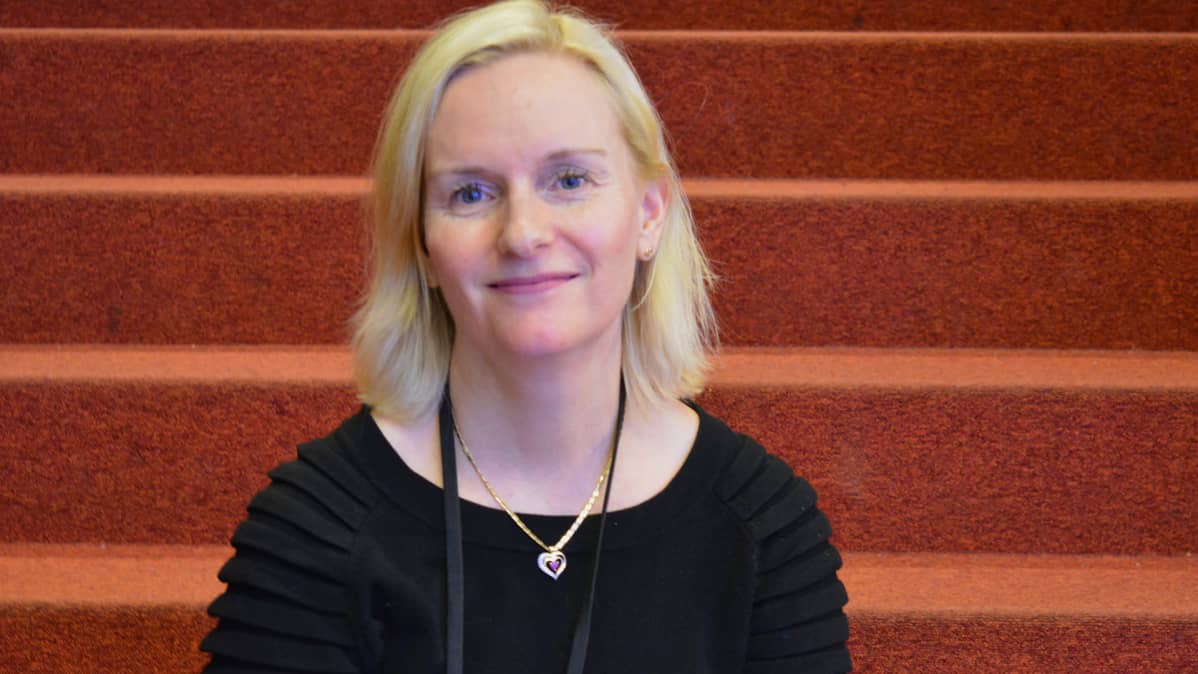 Outi Hirvonen, Turun yliopistollisen keskussairaalan palliatiivisen keskuksen ylilääkäri.