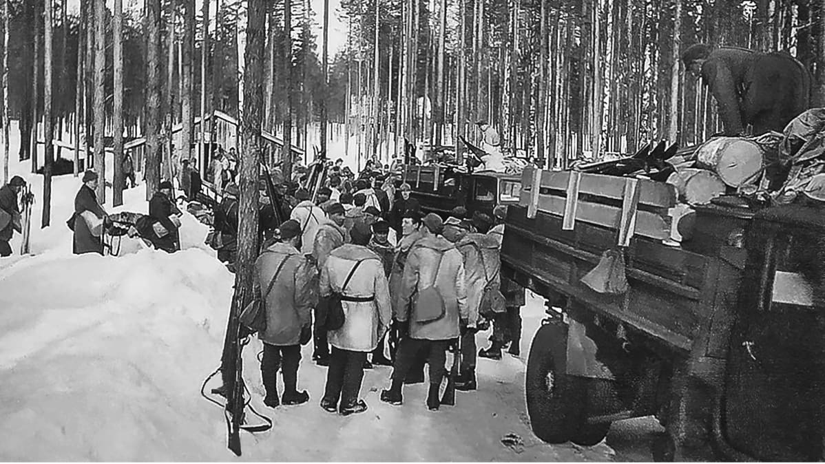 Päämajan kaukopartiomiehiä Lieksan Jukolan motissa kevättalvella 1944