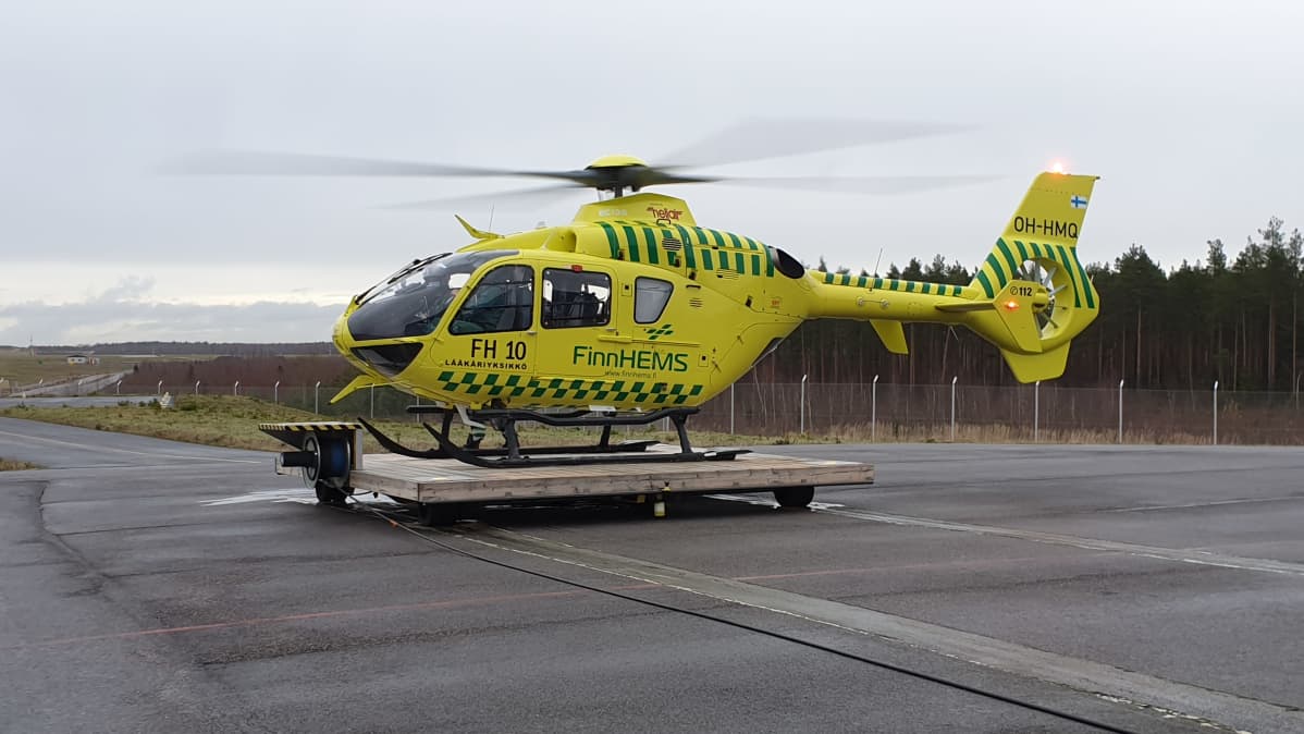 FinnHEMSin Vantaan tukikohdan lääkärihelikopteri
