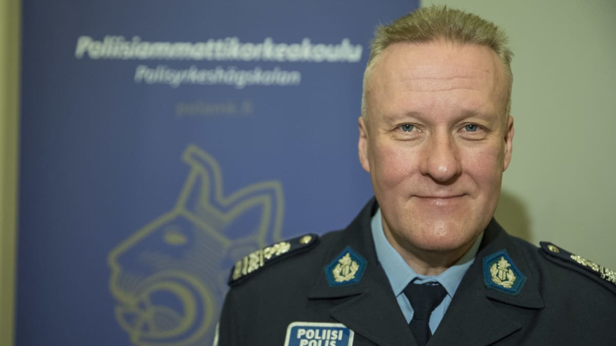Pekka Kokkonen poliisikoiralaitoksen ylikomisario.