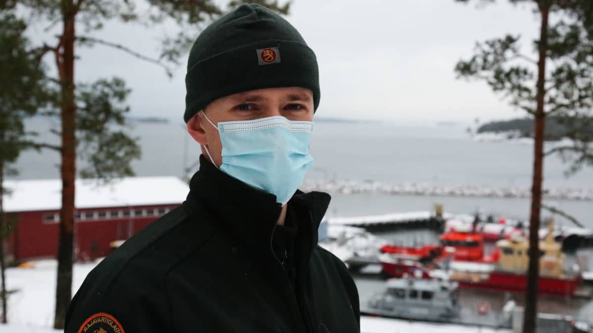 Antti Kivekäs Nauvon merivartioasemalla.
