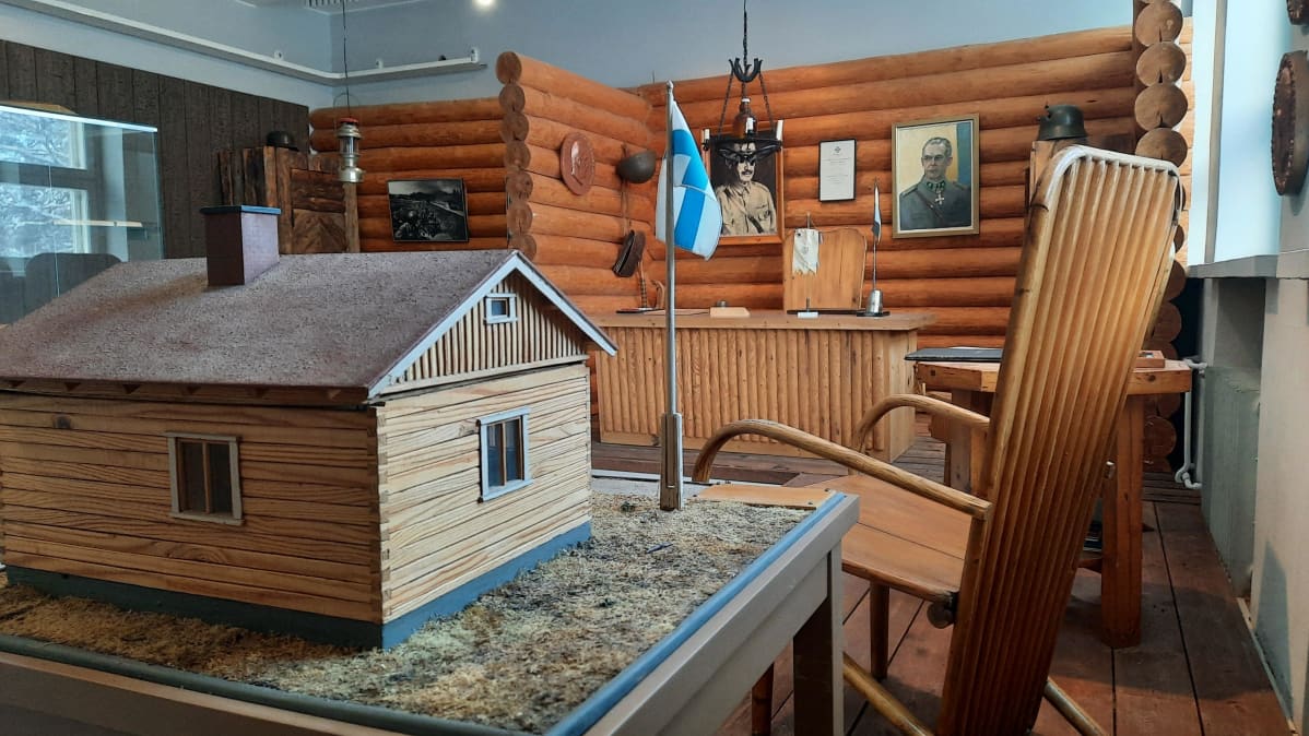 Sodan aikainen huone Kankaanpään kaupunginmuseossa