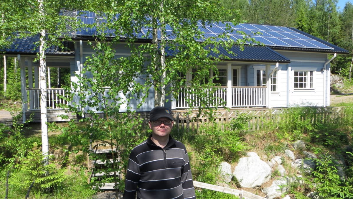 Eteläinen katonlape on hyä aurinkopaneelin paikka.