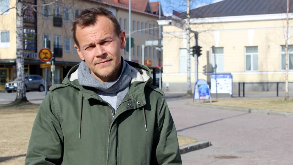 Jesse Haaja Mikkelin torilla.