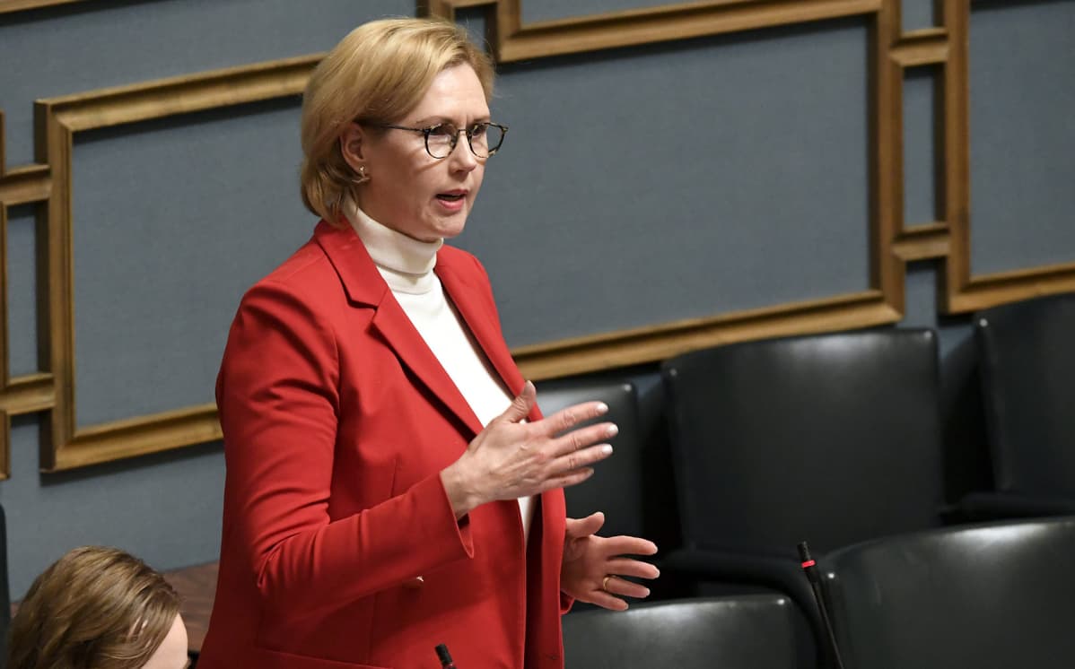 Tuula Haatainen
