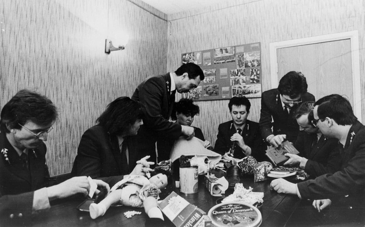 Tallinnan sataman tulli töissään 1970-luvulla.