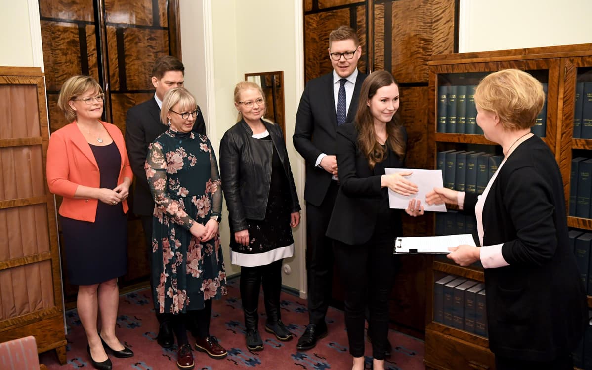Keskustelu vanhustenhoidosta horjuttaa hallitusta Keskustelu vanhustenhoidosta horjuttaa hallitusta