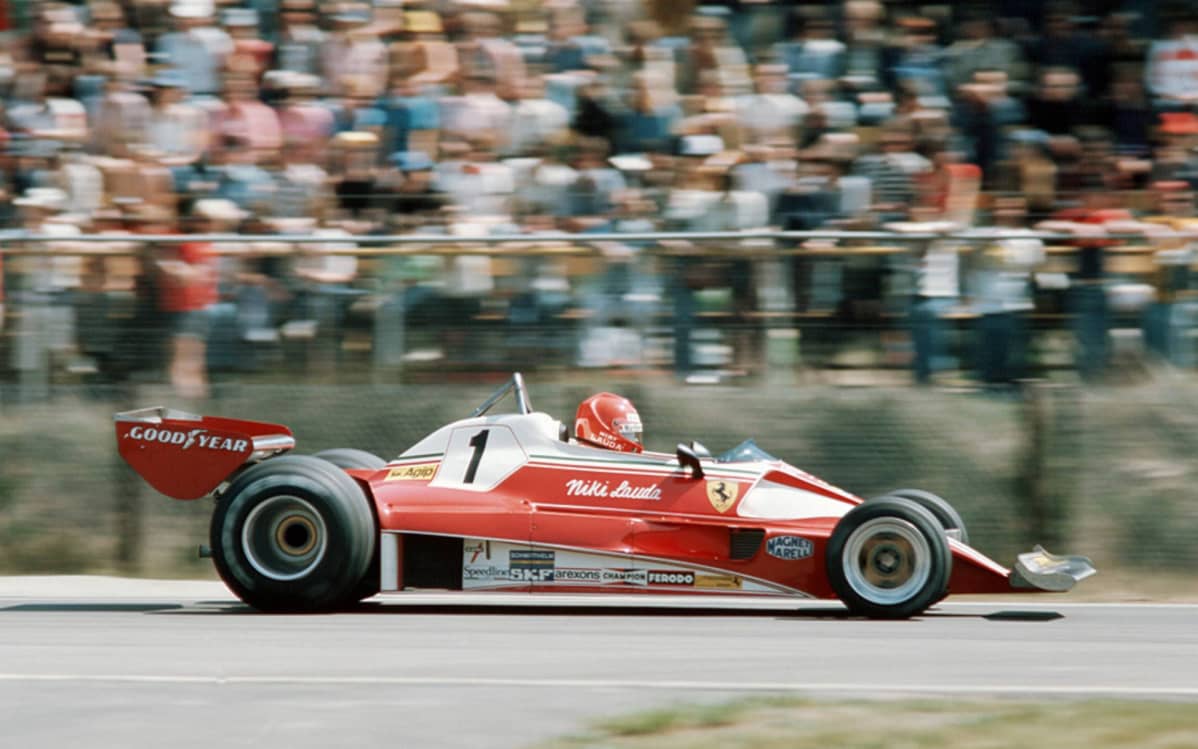 Niki Lauda ajamassa vuonna 1976.