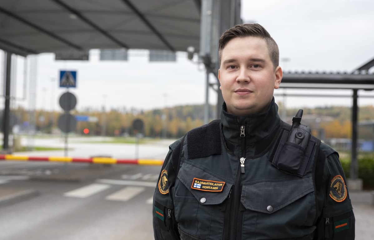 Nuorempi rajavartija Mikko Honkanen.