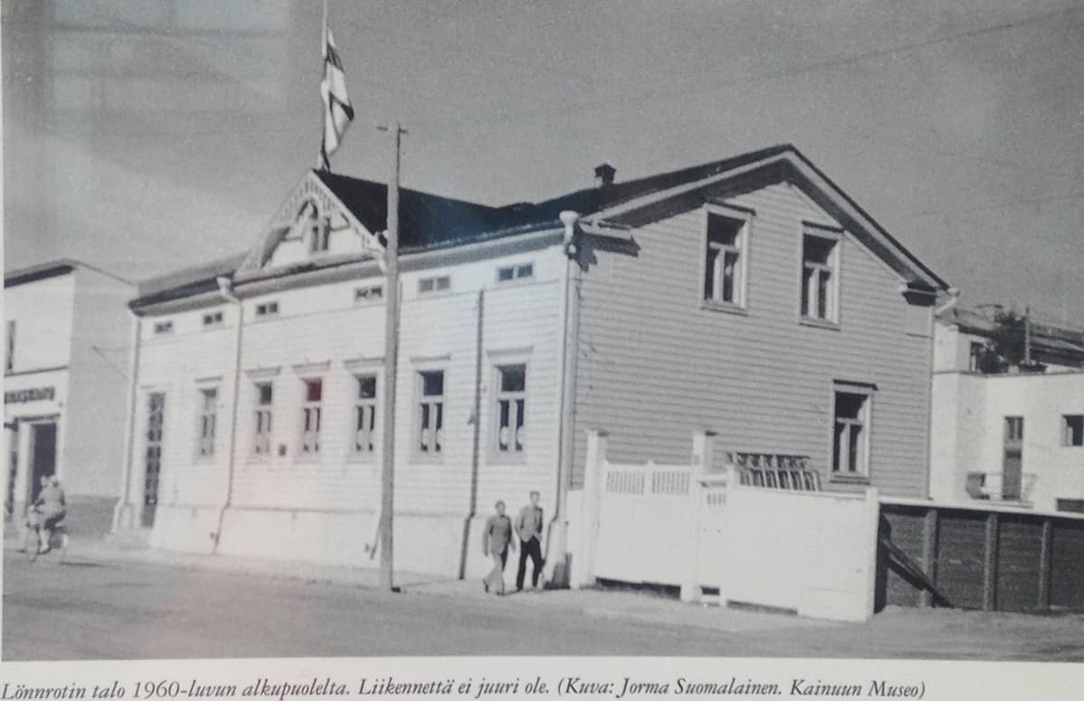 Kuva valokuvasta, joka esittää Lönnrotin taloa