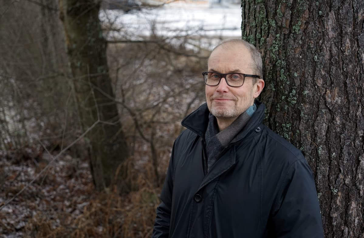Professori Hyöty sanoo, että hänestä piti tulla sairaalalääkäri eikä tiedemies.