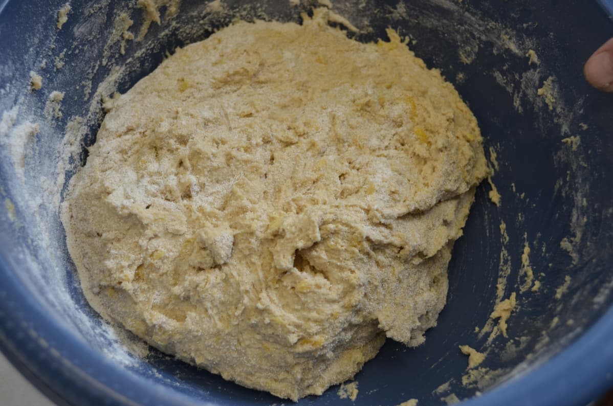 Naurisleipätaikina.