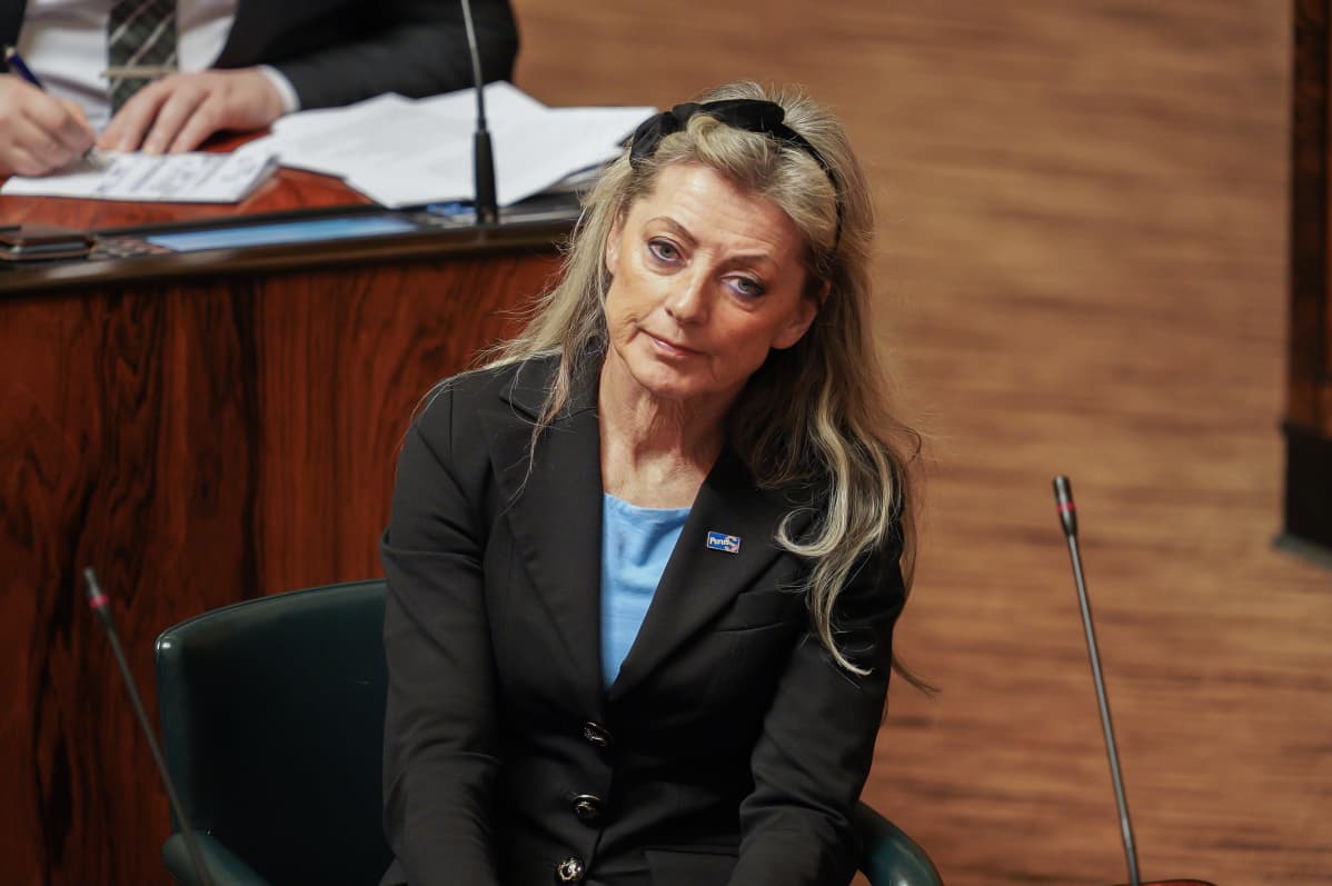 Kike Elomaa eduskunnassa 5.3.2020