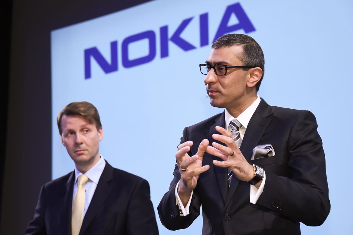 Risto Siilasmaa ja Rajeev Suri ilmoittivat Alcatel-Lucent -kaupoista huhtikuussa 2015.