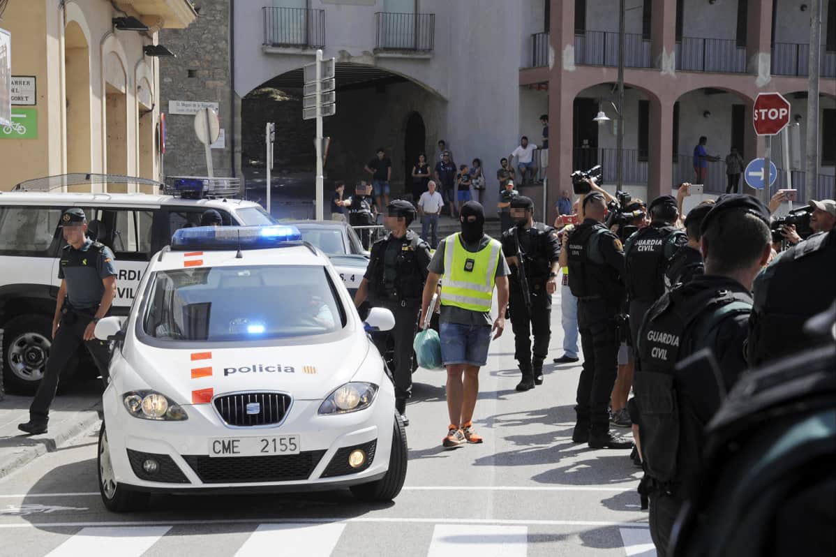 Poliisioperaatio Ripolissa 18. elokuuta.