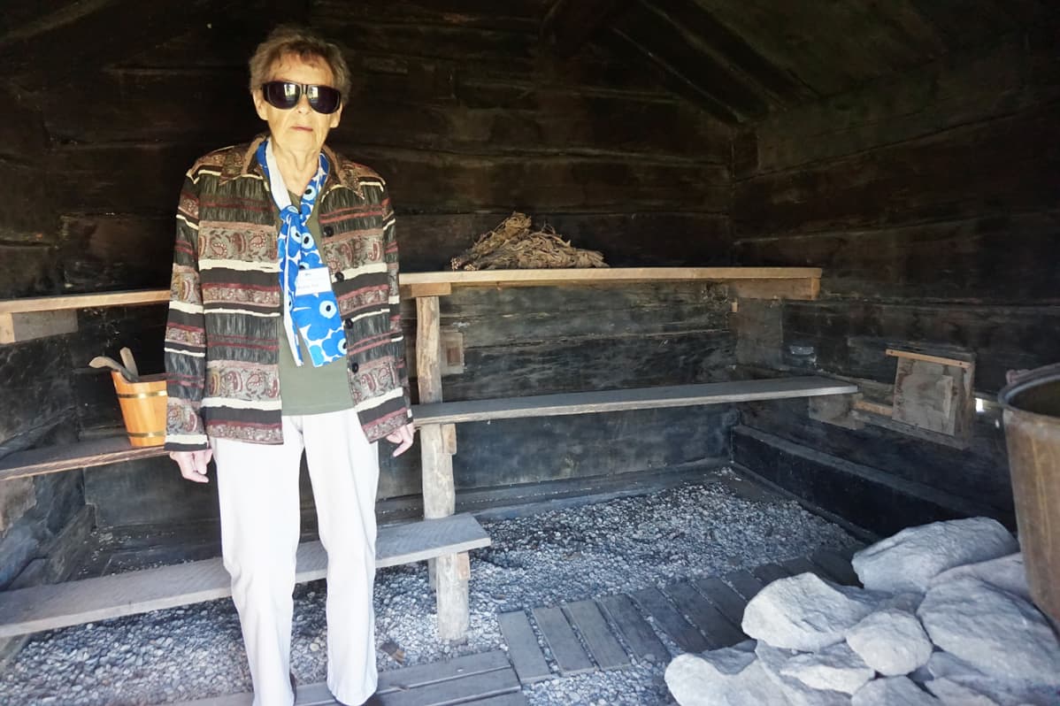 Audrey Tack savusaunassa