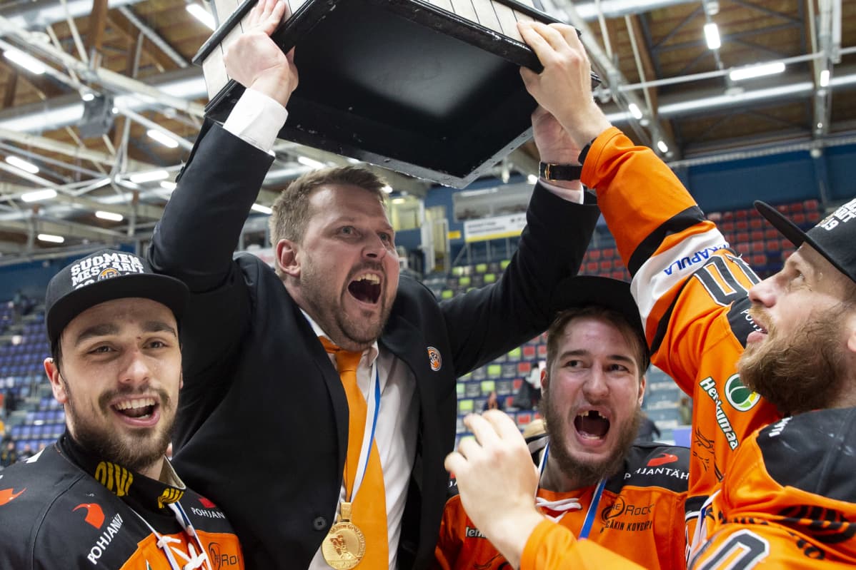 Antti Pennanen mestaruusjuhlissa