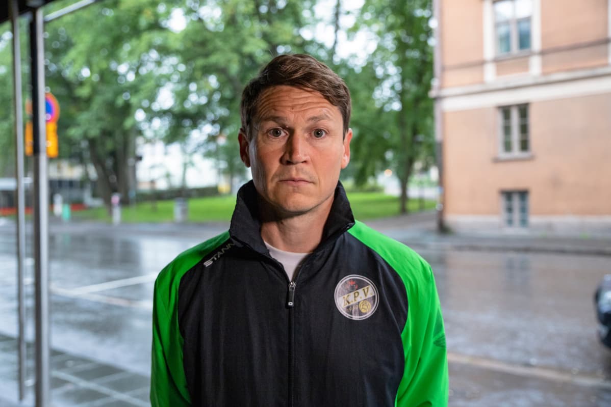Jani Uotinen aloitti KPV:n päävalmentajana heinäkuussa. Uotisen sopimus kattaa myös kauden 2020.