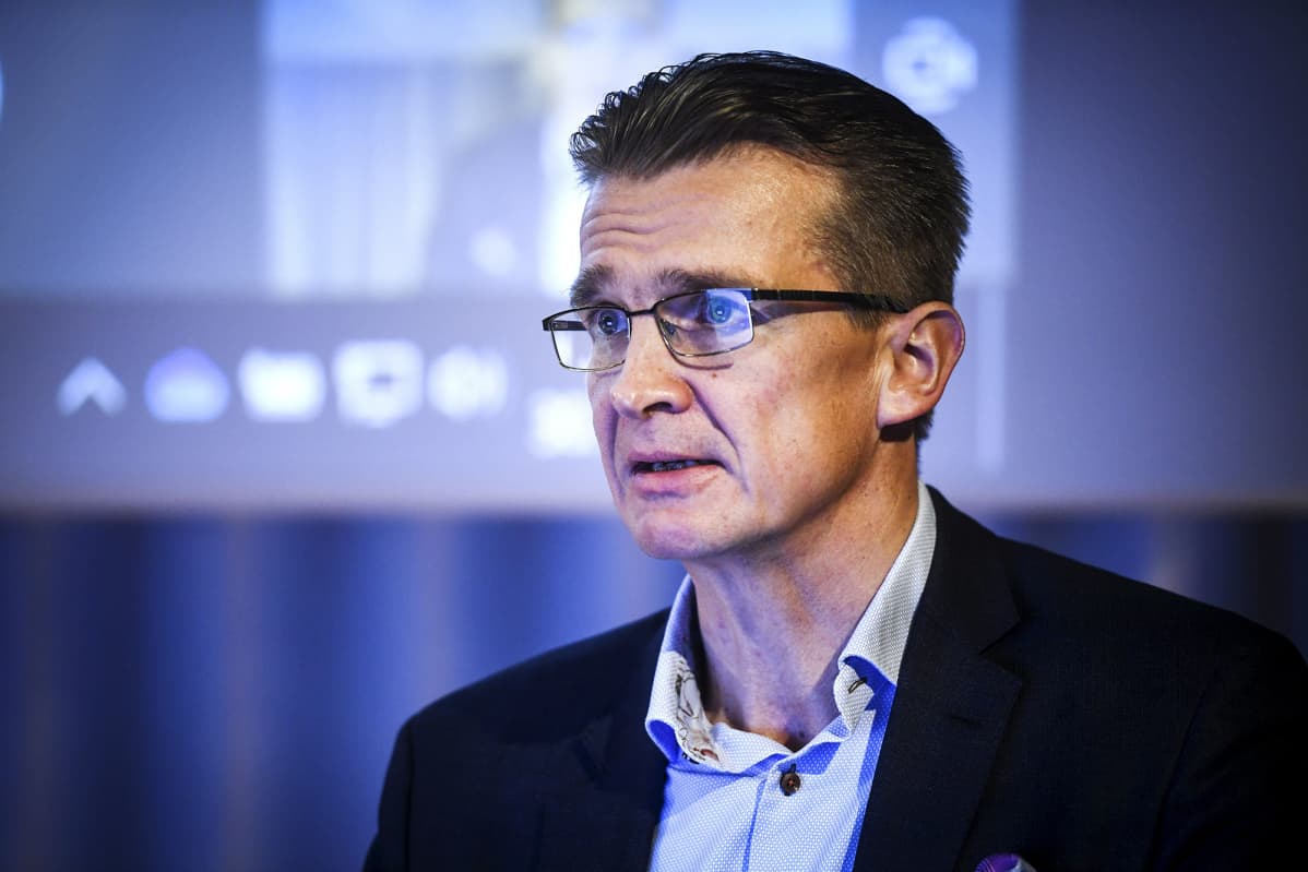 Toimitusjohtaja Jouko Pölönen eläkevakuutusyhtiö Ilmarisen osavuositulosta esittelevässä tiedotustilaisuudessa Helsingissä 30. lokakuuta 2020.