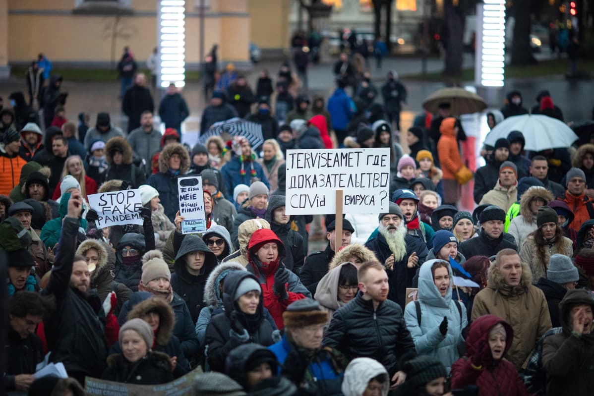 Tallinnan maskien vastainen mielenosoitus.