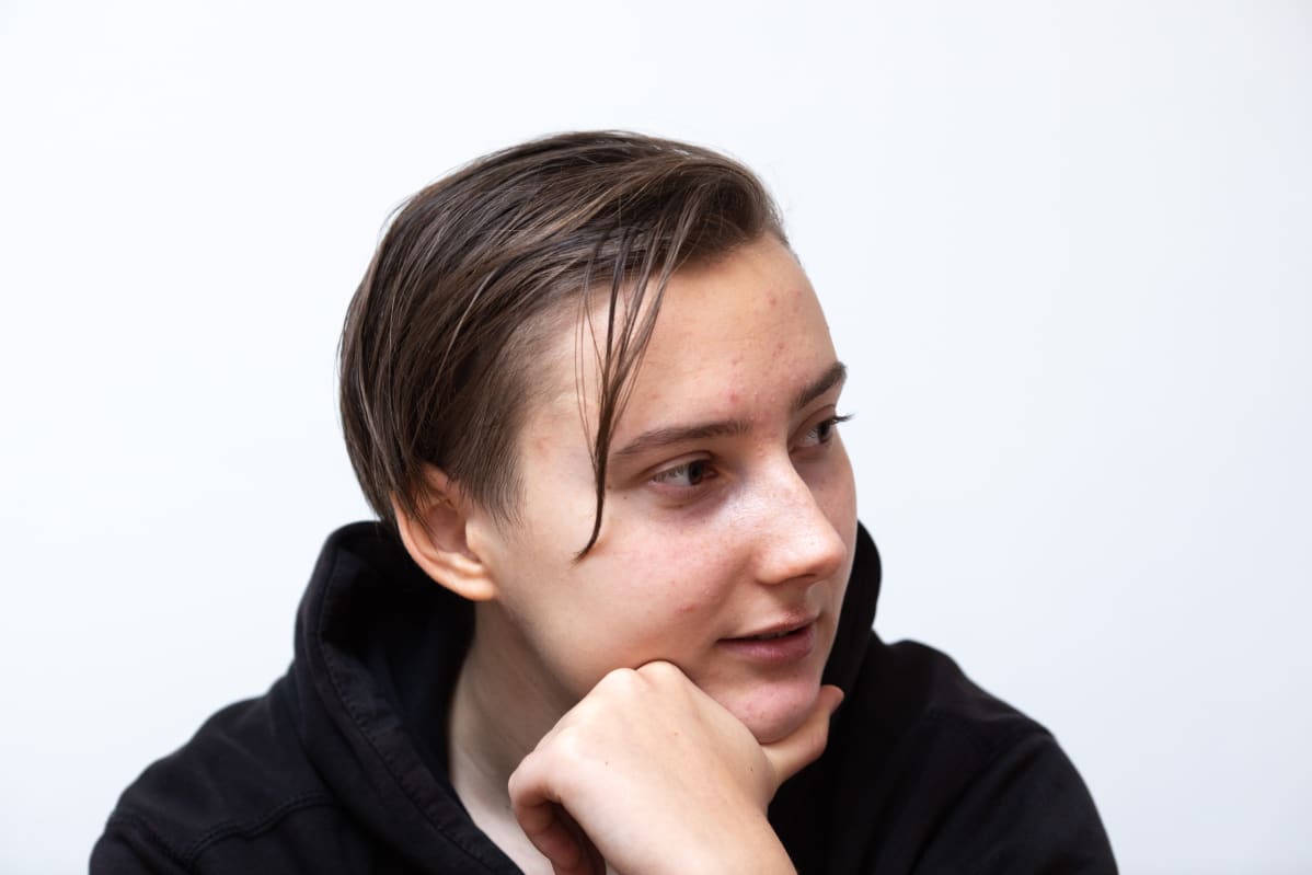 Kristin Siil tunnetaan Virossa sekä ihmisoikeus- että ympäristöaktivistina. Hän on yksi Viron Fridays for Future- ja Extinction Rebellion -liikkeiden pääjärjestäjistä.
