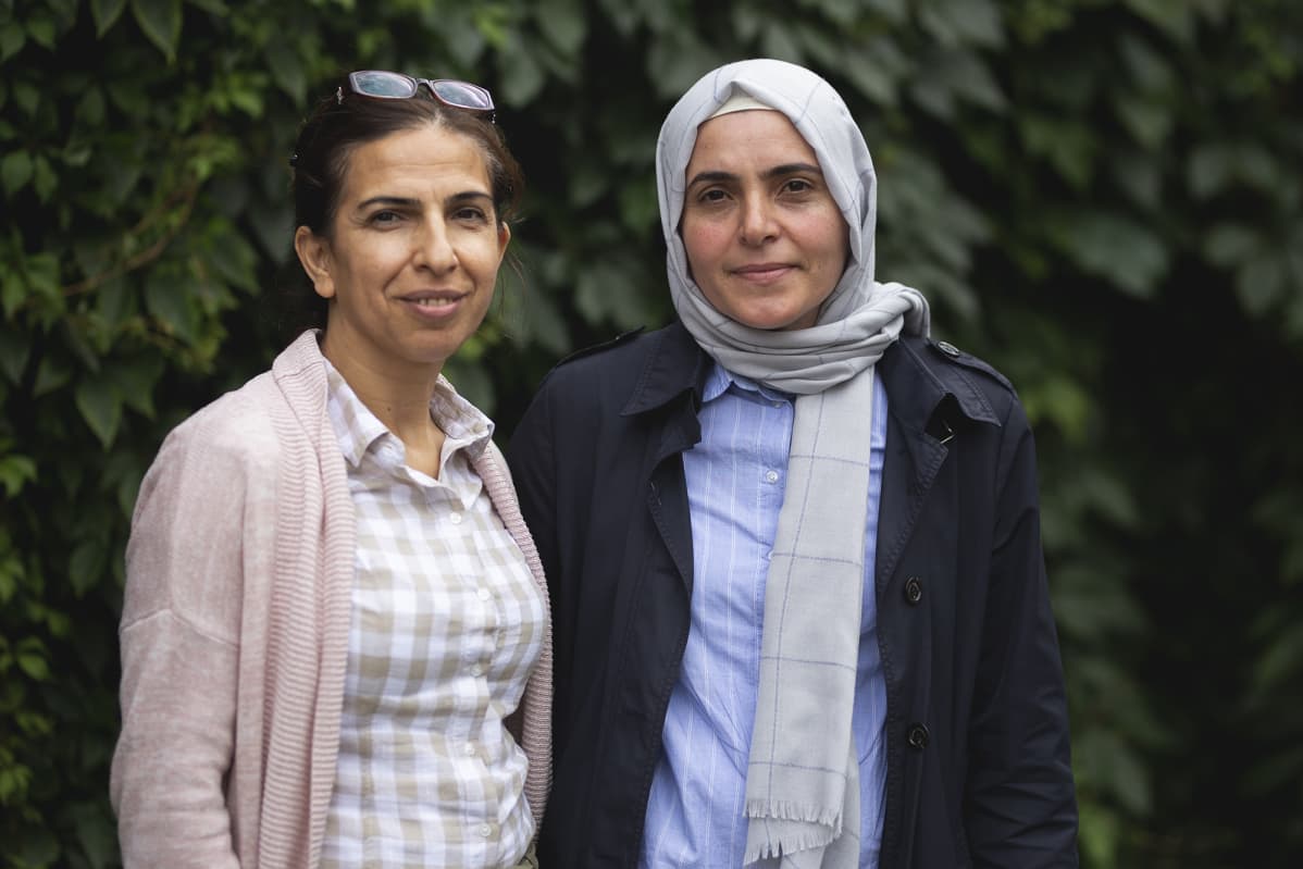 Gayet Menteşe Kabişen (vasen) ja Serhat Eskikurt (oikea)