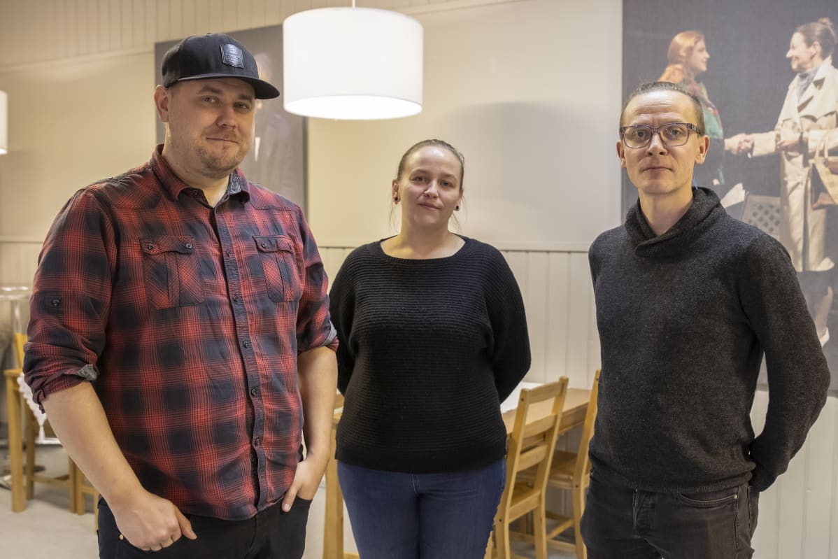 Mukula ry.n puheenjohtaja Mikko Jokipii, Teatteri Jurvan Mari Ruutiainen ja Elokuvakeskus Botnian toiminnanjohtaja Jukka Rajala-Granstubb