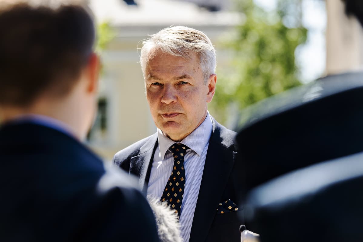 Kuvassa on Pekka Haavisto.