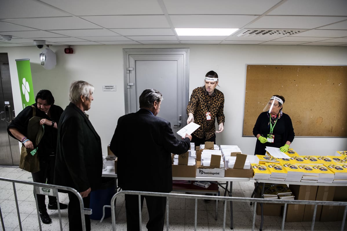Kuvassa on Keskustan puoluekokous Oulussa syyskuussa 2020.
